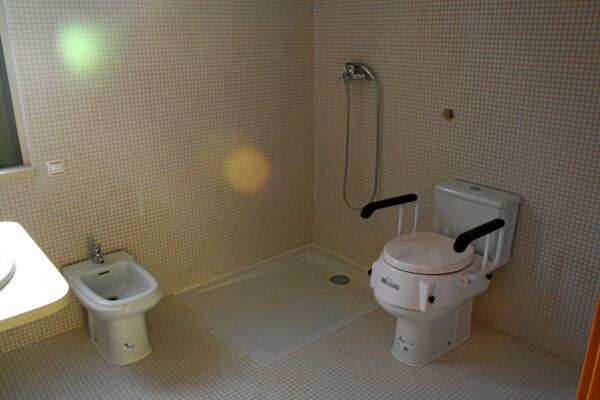 169895 137696049627126 4996665 o 1 - Booking-Senior.com