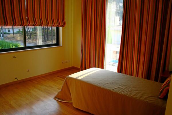 170554 137695326293865 1858771 o 1 - Booking-Senior.com