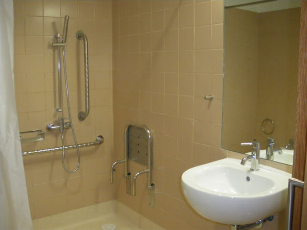 20 1 - Booking-Senior.com