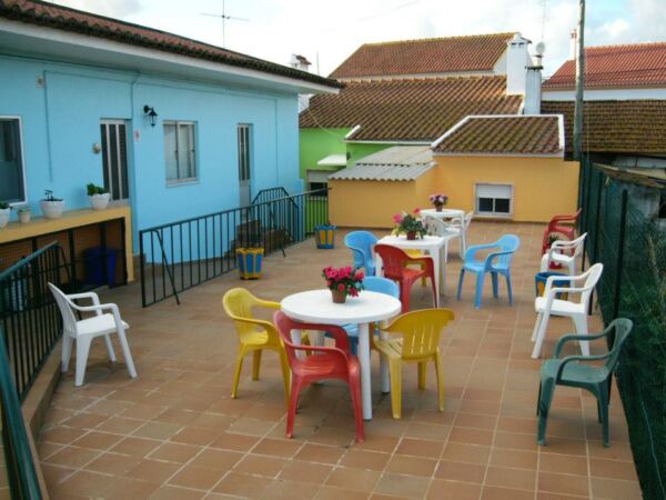 403315 459696917445269 1593543405 n 1 - Booking-Senior.com