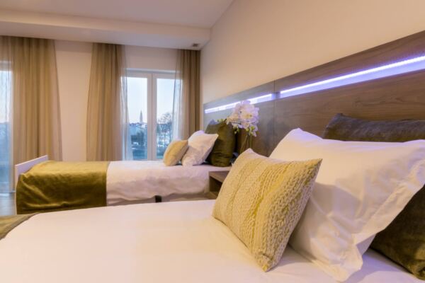 59285934 755919824804806 4614203264399835136 n - Booking-Senior.com