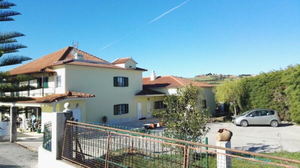 60713779 377951176257828 4599888615143636992 n - Booking-Senior.com