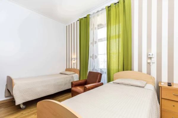 CASA DE REPOUSO EMBAIXADOR19 - Booking-Senior.com