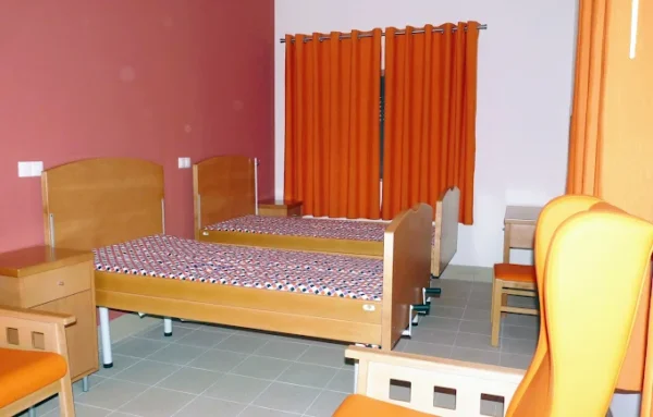 LAR RESIDENCIAL DE SANTA MARIA RAINHA DAS FLORES7 - Booking-Senior.com