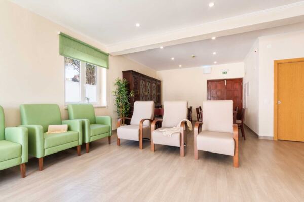 LOURES CARE SENIOR RESIDENCE9 - Booking-Senior.com