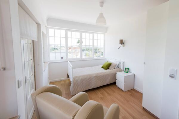 Mayor Lar Senior8 - Booking-Senior.com