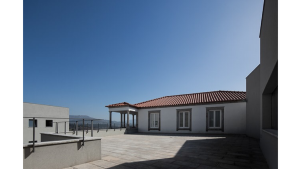 exterior2 - Booking-Senior.com