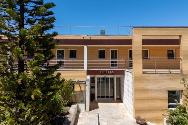 ofelia residencias senior entrada 1 - Booking-Senior.com