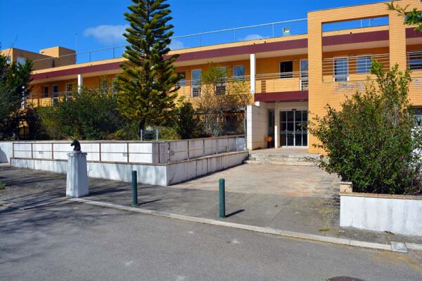 ofelia residencias senior fachada - Booking-Senior.com