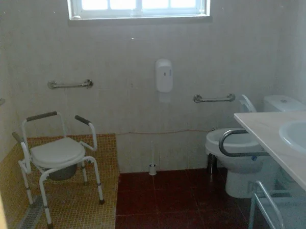Lar Nossa Senhora de Fátima Instalaçoes sanitarias