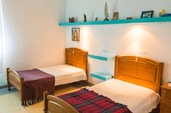 alcolar lar para a terceira idade quarto duplo - Booking-Senior.com