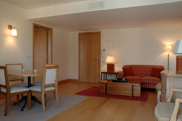Interior 1 - Booking-Senior.com