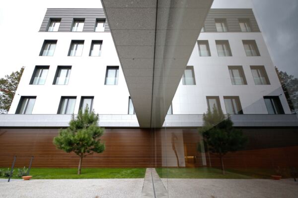 Pinheiro Manso Residencia Senior Entrada1 - Booking-Senior.com