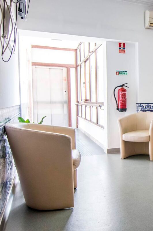 Lar dos Olivais Lar Saramago e Vicente Salas de Convivio - Booking-Senior.com