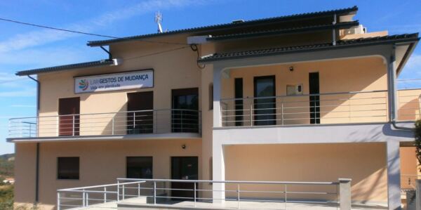 Lar Gestos de Mudanca - Booking-Senior.com