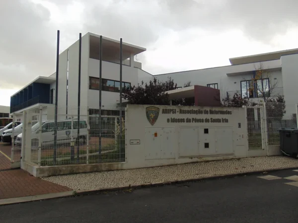 ARIPSI ASSOCIACAO DE REFORMADOS E IDOSOS DA POVOA DE SANTA IRIA1 - Booking-Senior.com
