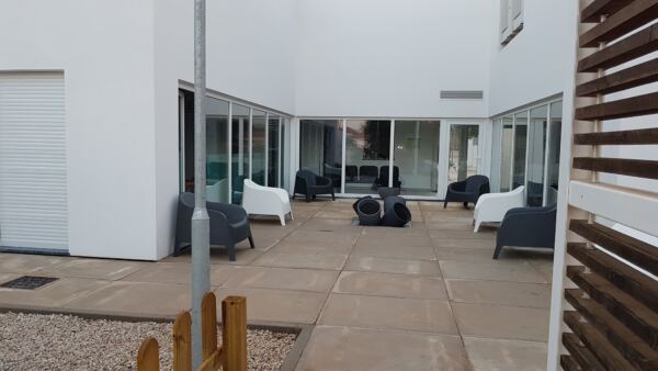 Patio 2 - Booking-Senior.com