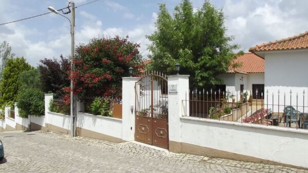 Lar Sao Francisco Varatojo - Booking-Senior.com