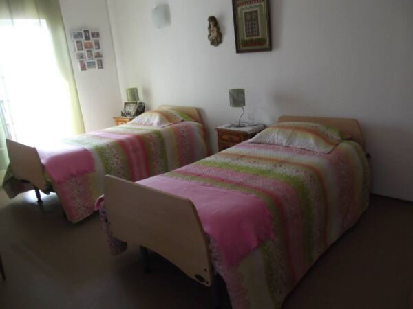 QUINTA DOS LÍRIOS RESIDÊNCIA SÉNIOR Quarto Partilhado