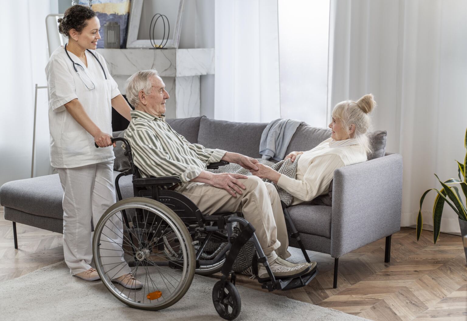 senior couple holding hands - Booking-Senior.com