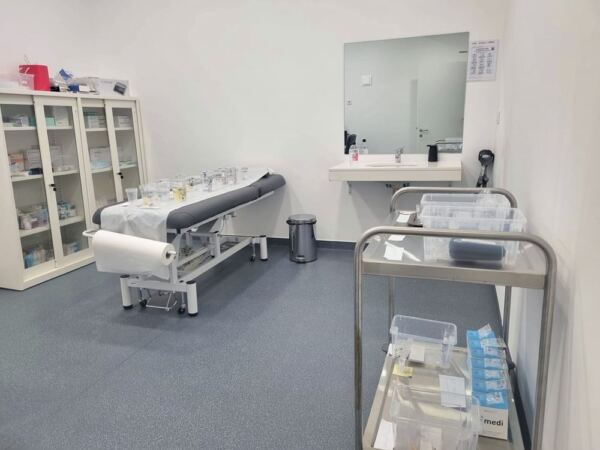 RESIDENCIAL SÉNIOR LUA NOVA Medico