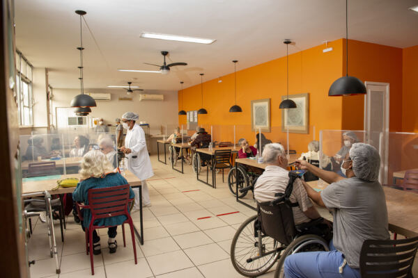 Bem Estar – Lar Israelita de Cuidado ao Idoso Refeitorio Covid - Booking-Senior.com