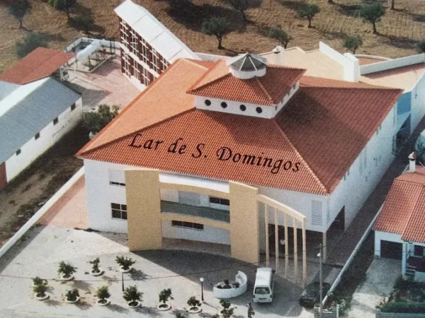 Associaçao dos Amigos da Terceira Idade de Fortios vista aerea