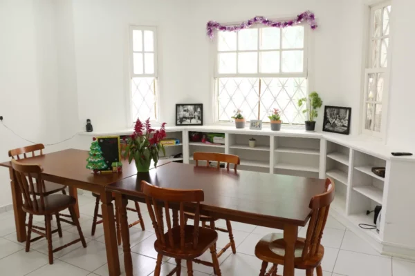 RECANTO DAS FLORES refeitorio