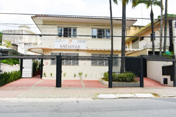 WhatsApp Image 2025 11 03 at 11.41.56 - Booking-Senior.com