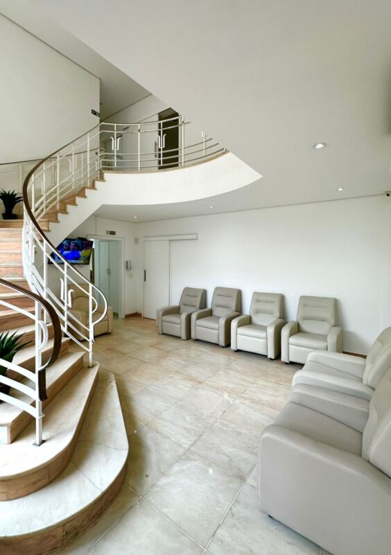 WhatsApp Image 2025 11 03 at 11.41.57 1 - Booking-Senior.com