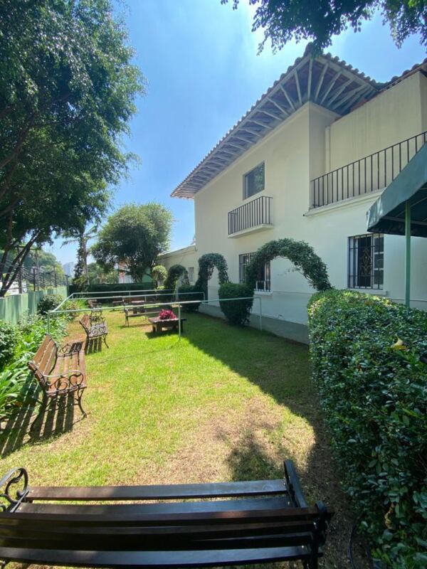 WhatsApp Image 2025 11 03 at 11.58.22 1 - Booking-Senior.com