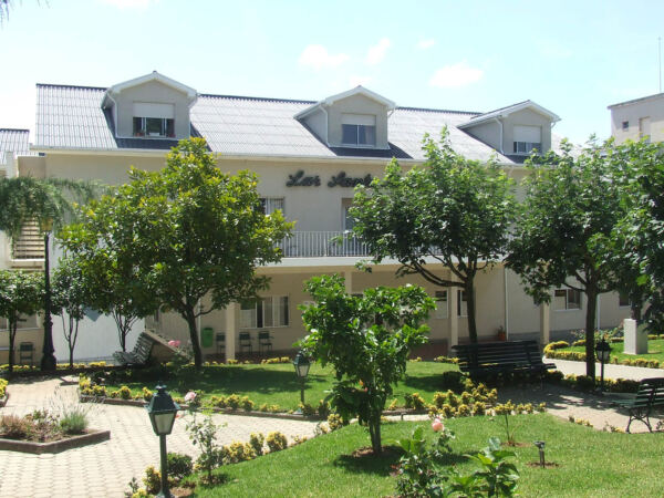 Lar Santa Isabel Vila Nova de Gaia exterior