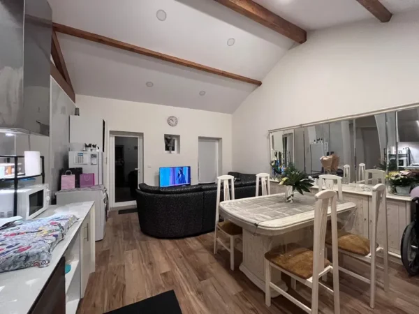 Serenity House Casa de Acolhimento1 - Booking-Senior.com