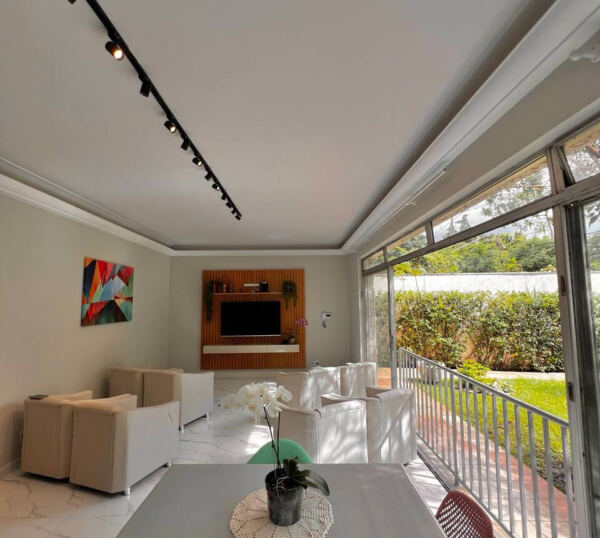 Villa dei Fiori Residencial Jaguare sala televisao 1 - Booking-Senior.com