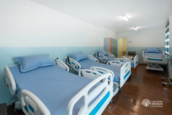 2 2 1 - Booking-Senior.com