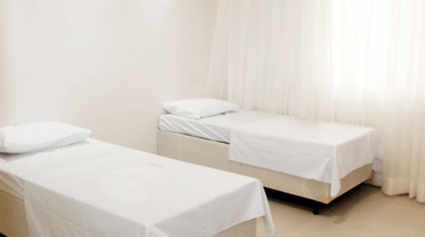 2 2 - Booking-Senior.com