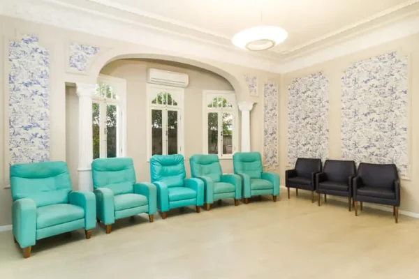 3 3 - Booking-Senior.com