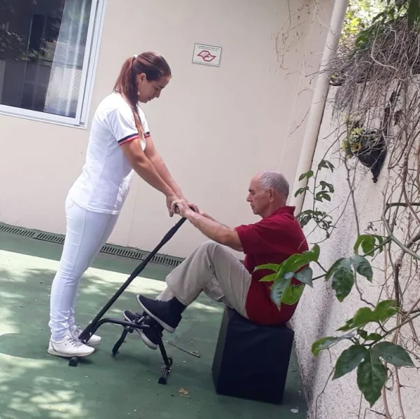 3 5 - Booking-Senior.com