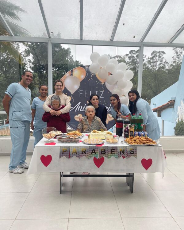 4 4 - Booking-Senior.com