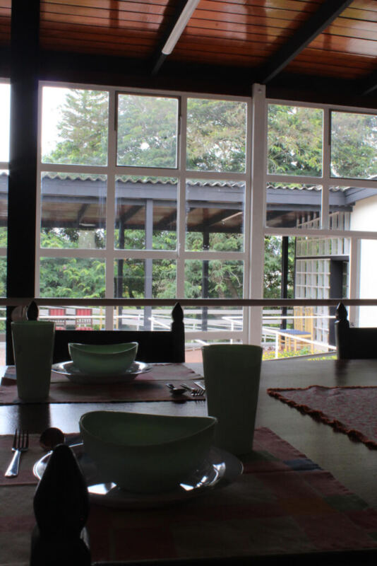 6 4 - Booking-Senior.com