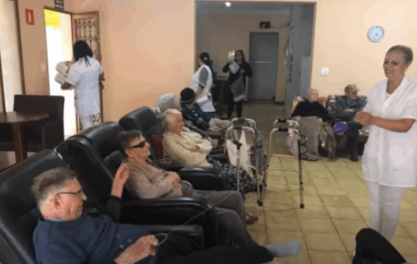 8 6 - Booking-Senior.com