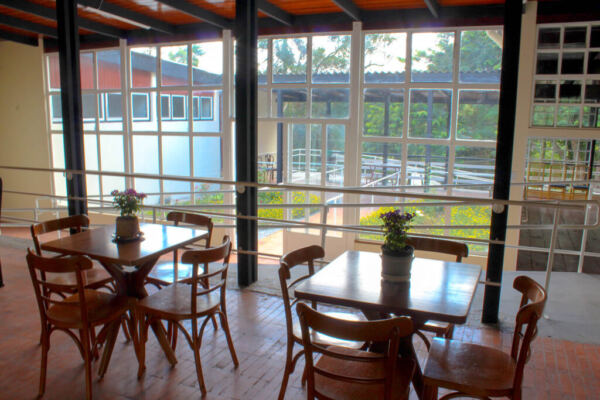 8 6 - Booking-Senior.com