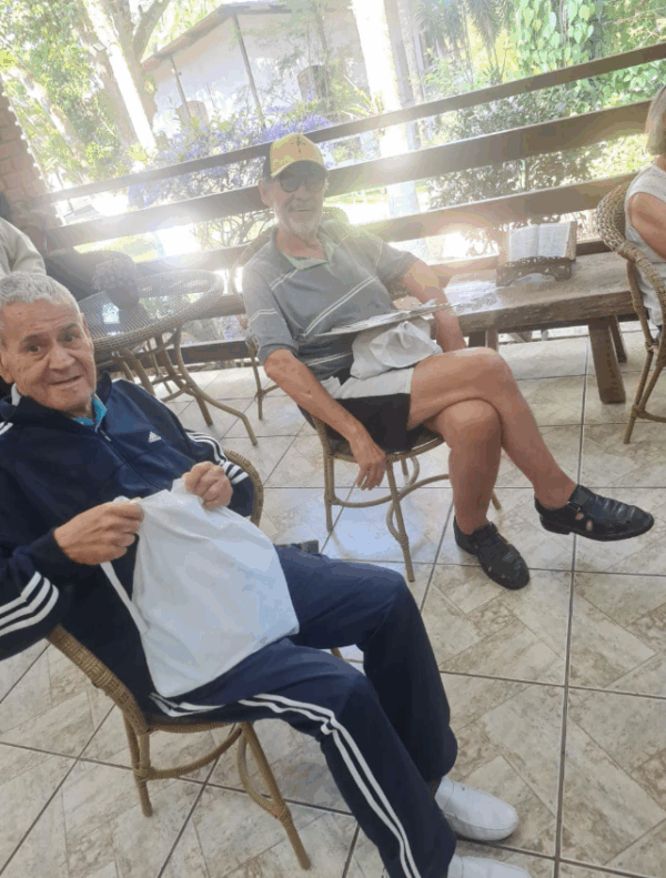 Atividade 1.2.1 - Booking-Senior.com