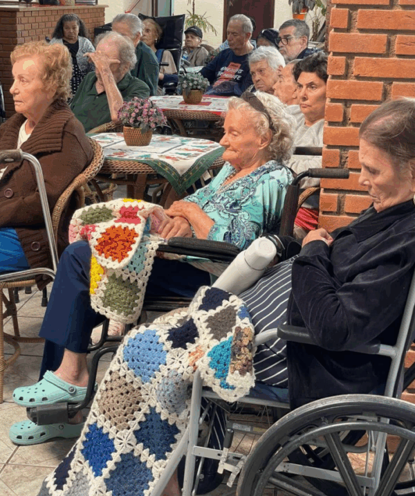 Atividade 4 - Booking-Senior.com