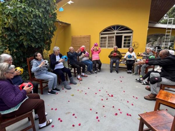 Atividades 1 1 - Booking-Senior.com