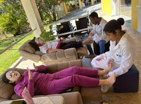 Atividades 16 - Booking-Senior.com