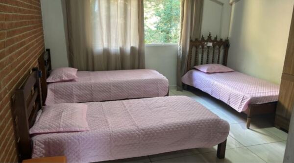 Dormitorio 1 - Booking-Senior.com