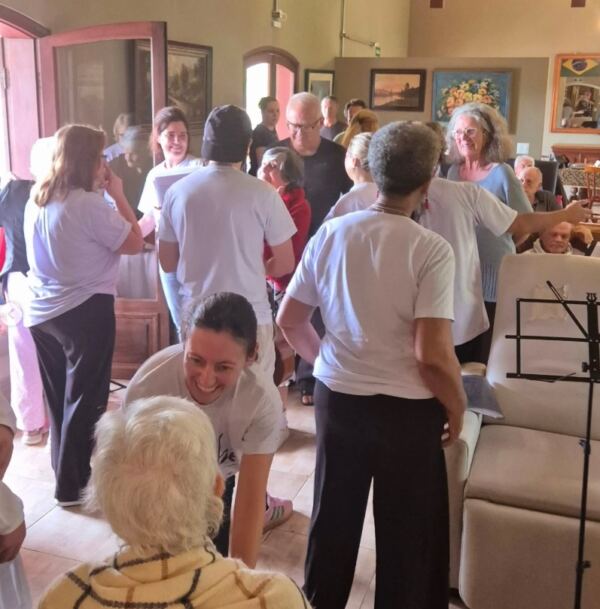 Festa 4 - Booking-Senior.com