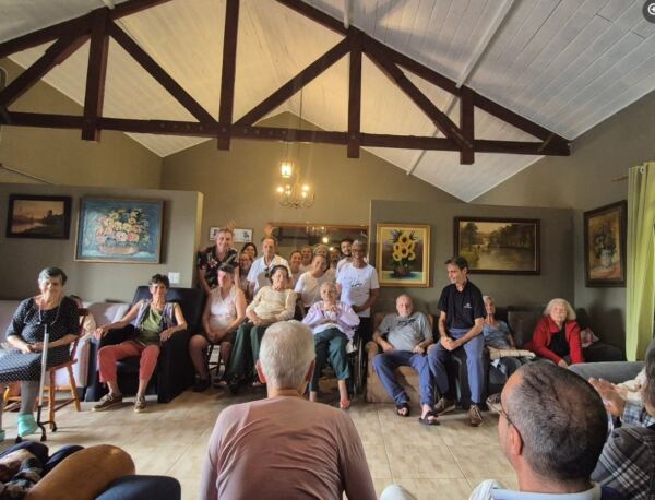 Festa - Booking-Senior.com