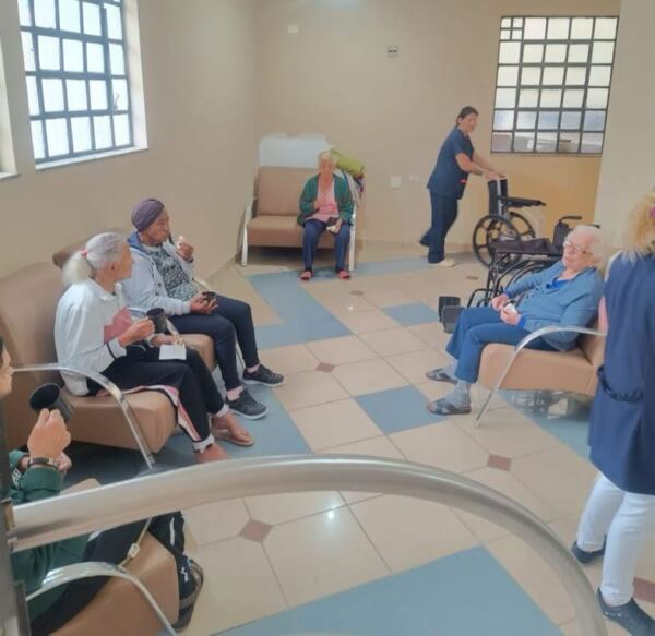 WhatsApp Image 2025 11 10 at 11.51.57 17 - Booking-Senior.com